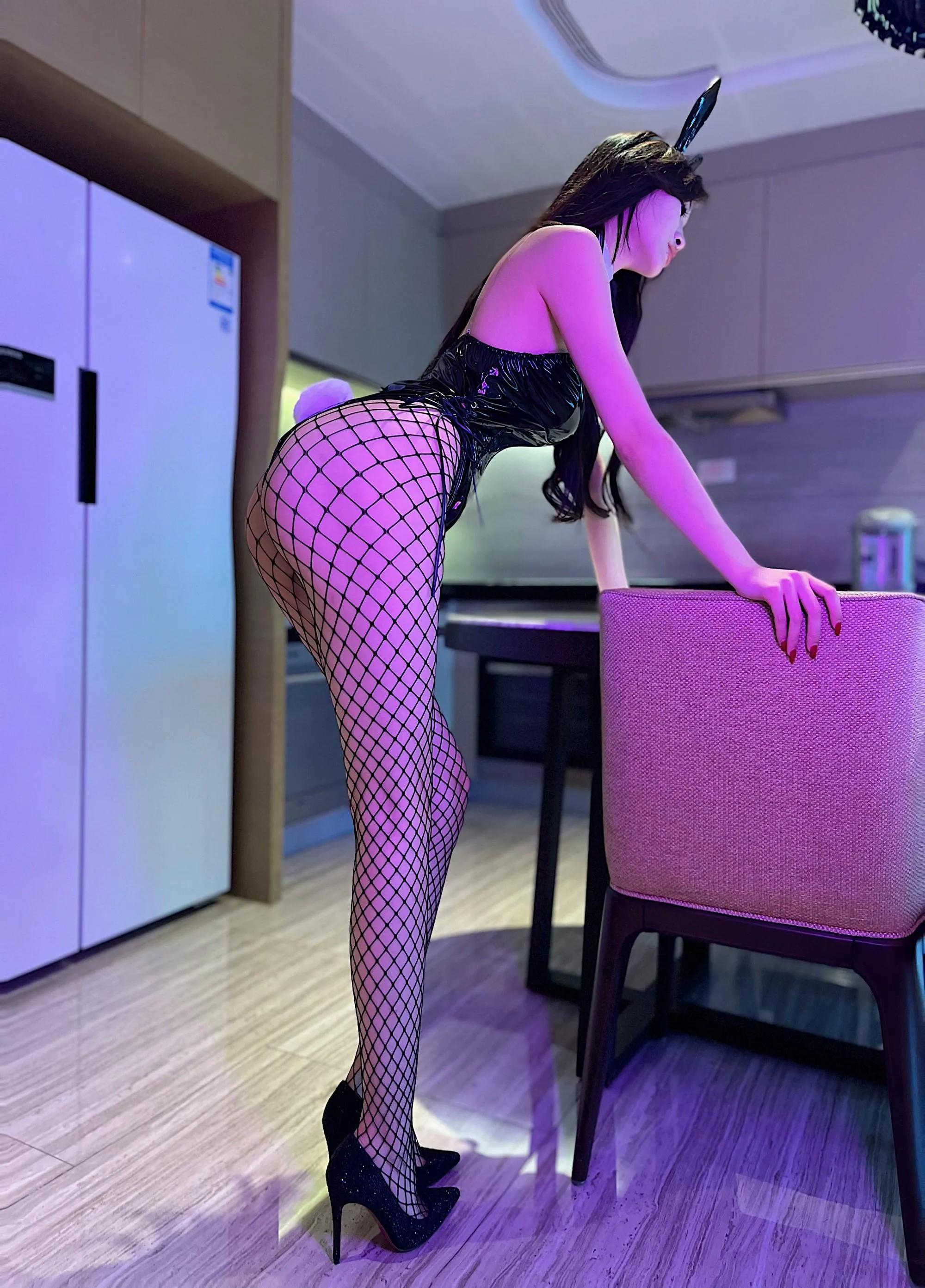 NO.028 脸红Dearie – 兔女郎主题-网袜兔女 [29P]插图3